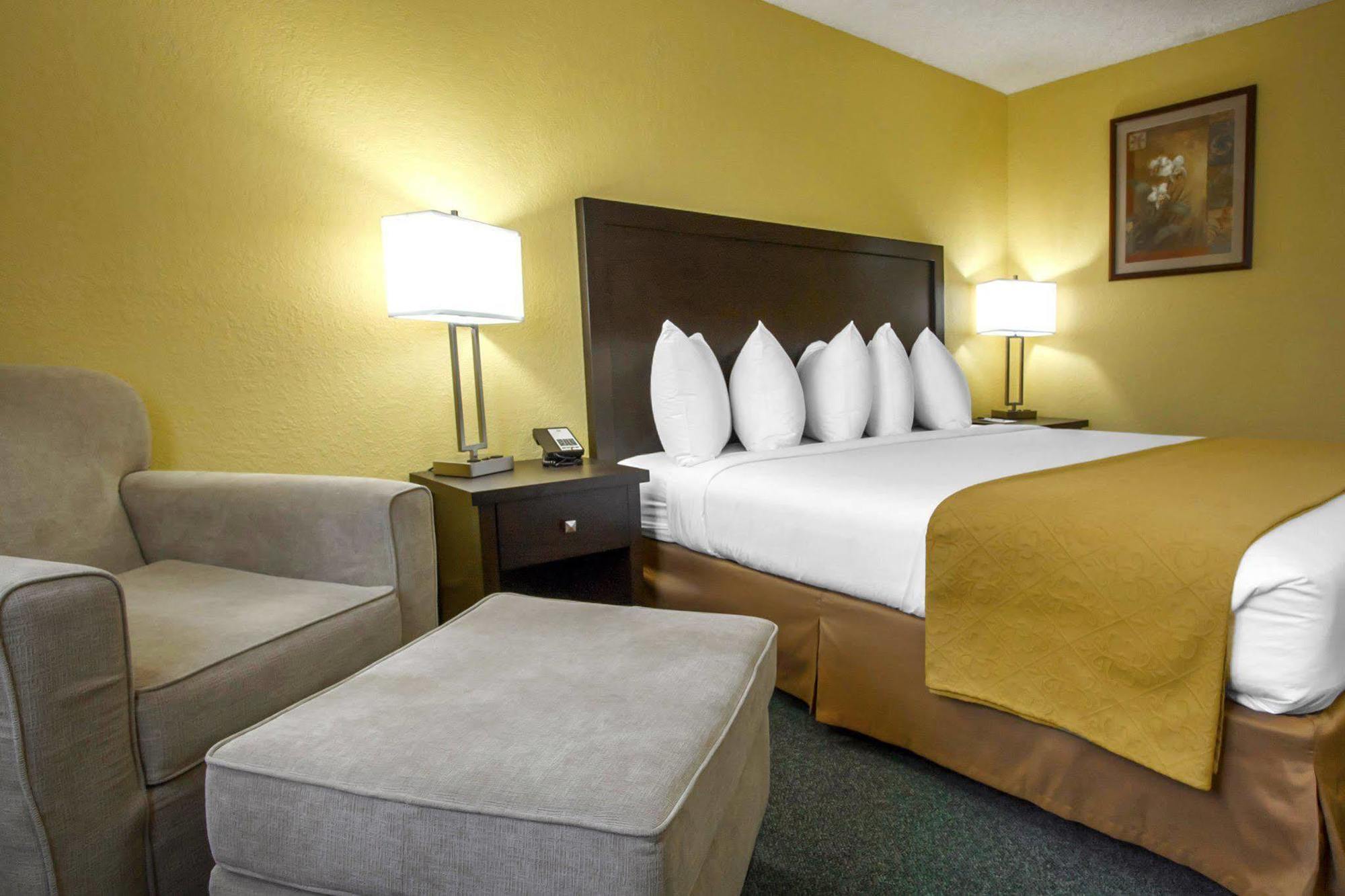 Quality Inn & Suites Спрингфийлд Екстериор снимка