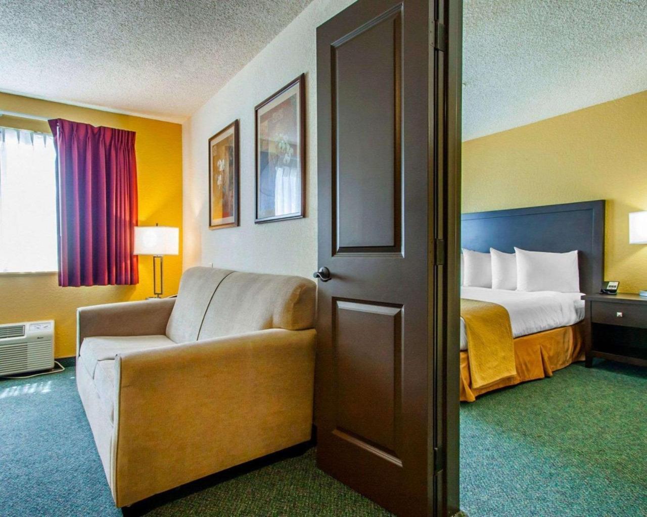 Quality Inn & Suites Спрингфийлд Екстериор снимка