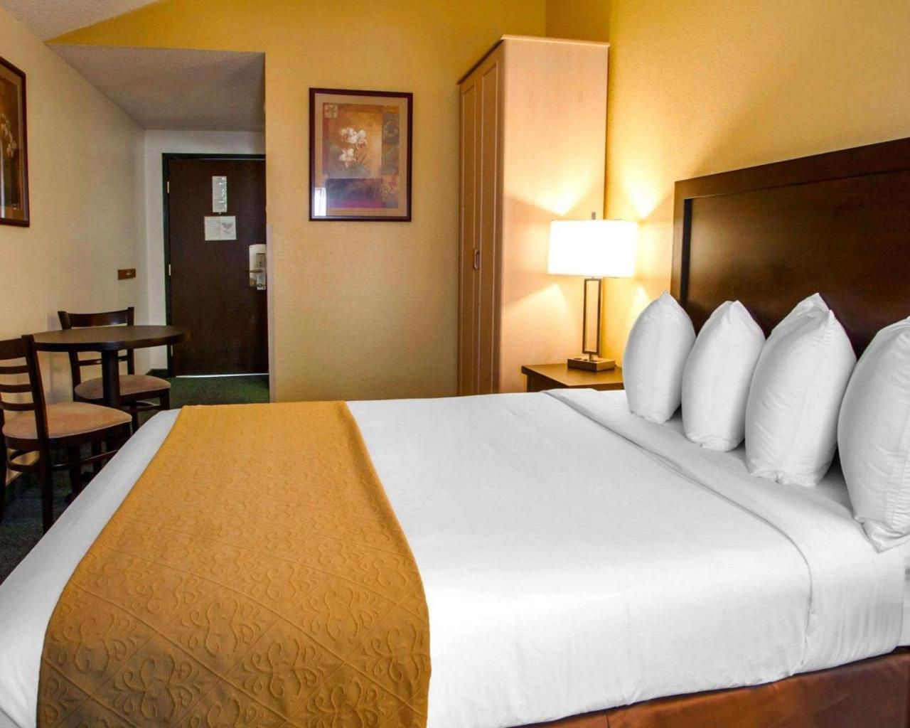 Quality Inn & Suites Спрингфийлд Екстериор снимка