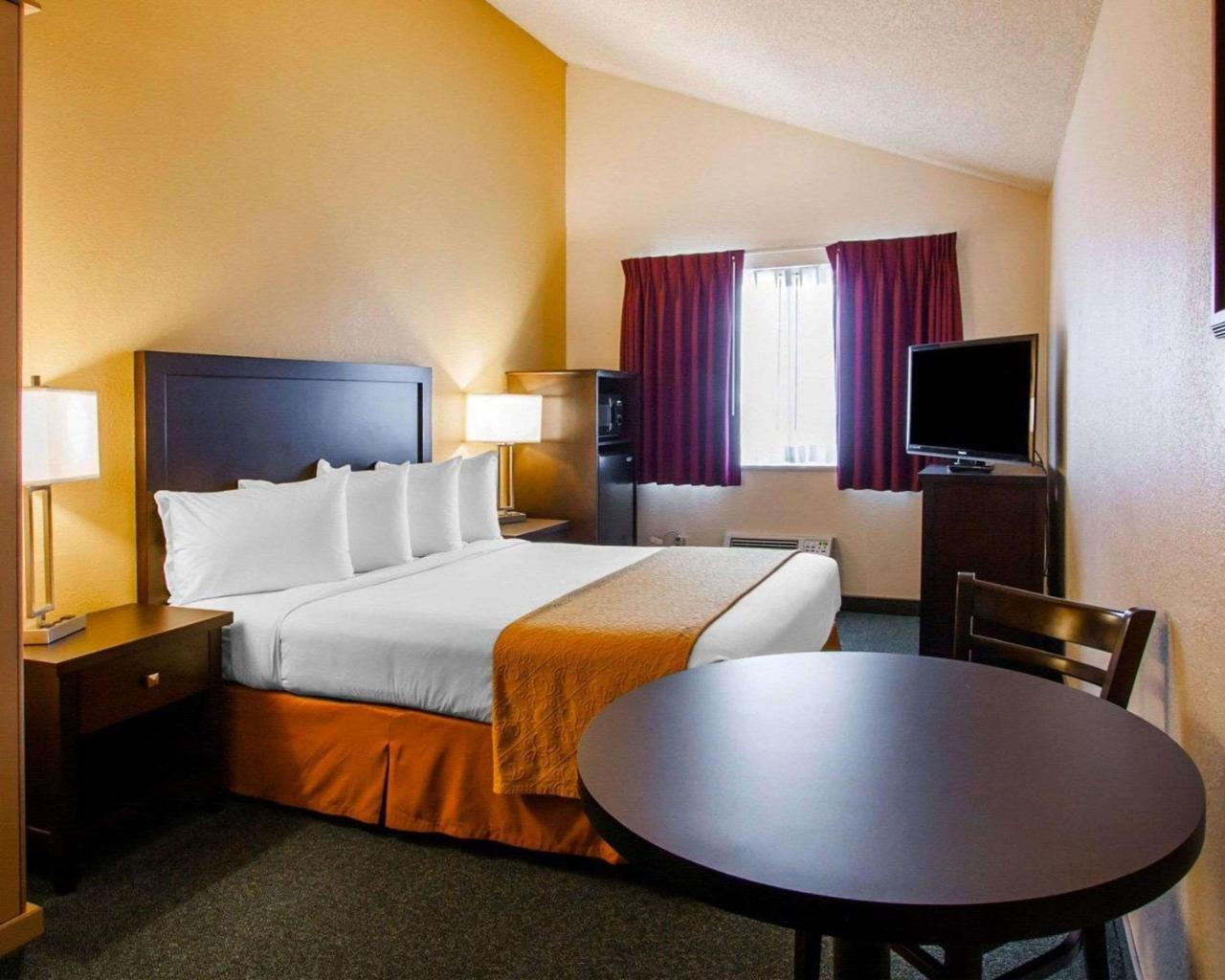 Quality Inn & Suites Спрингфийлд Екстериор снимка