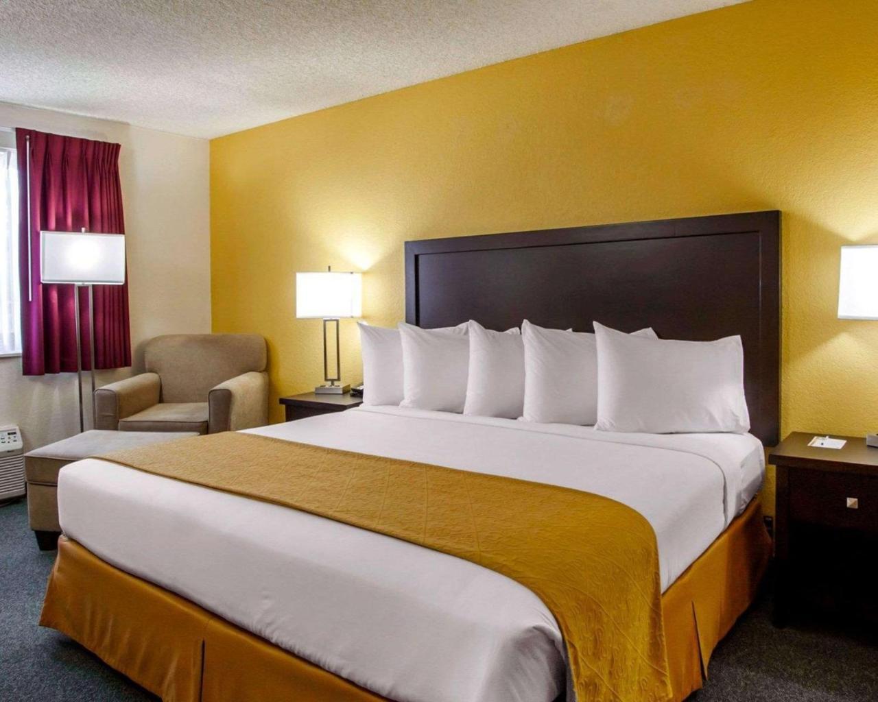 Quality Inn & Suites Спрингфийлд Екстериор снимка