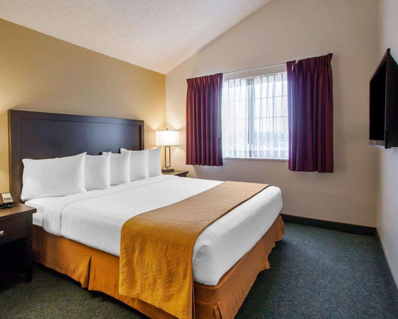 Quality Inn & Suites Спрингфийлд Екстериор снимка
