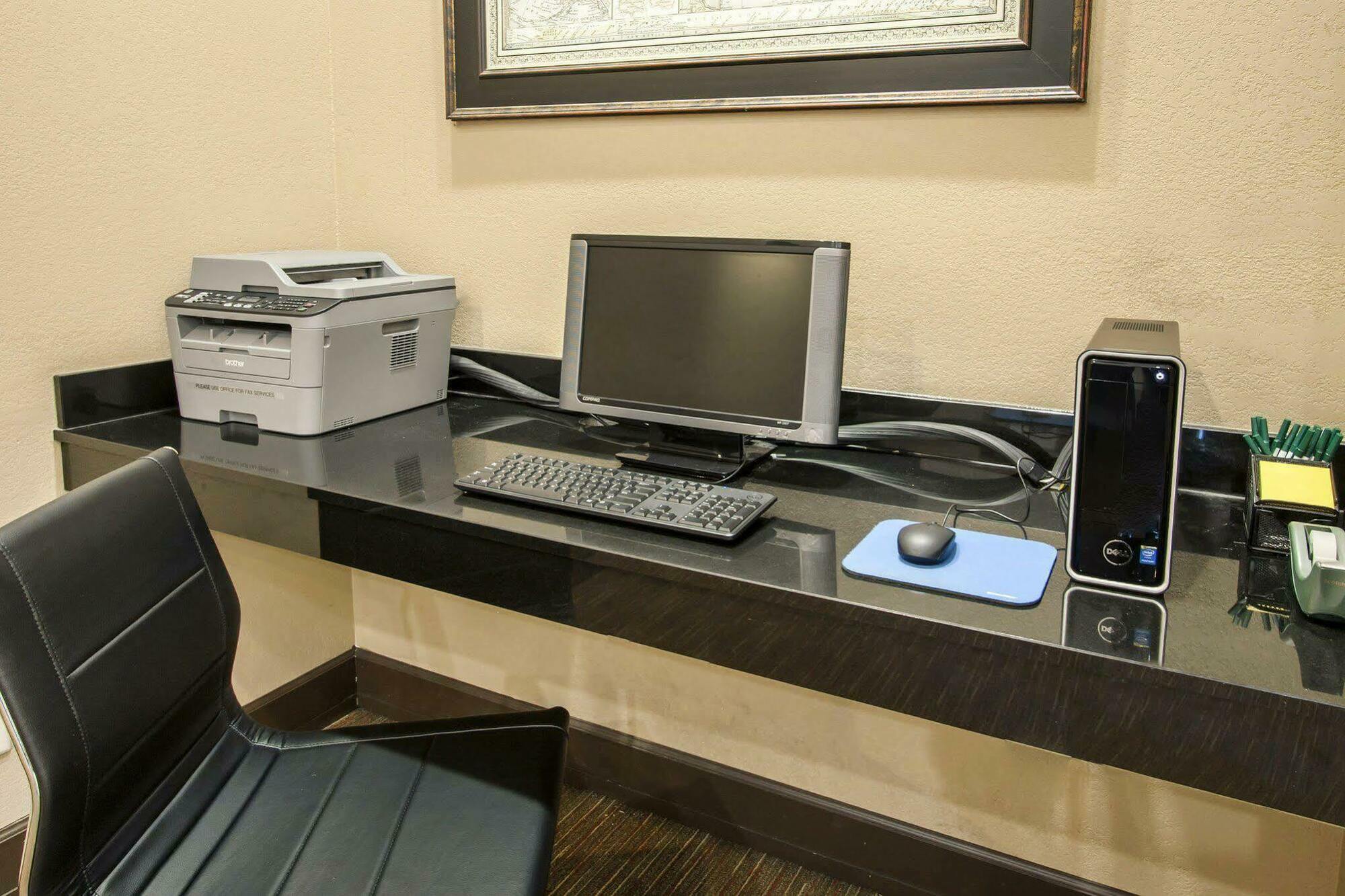 Quality Inn & Suites Спрингфийлд Екстериор снимка