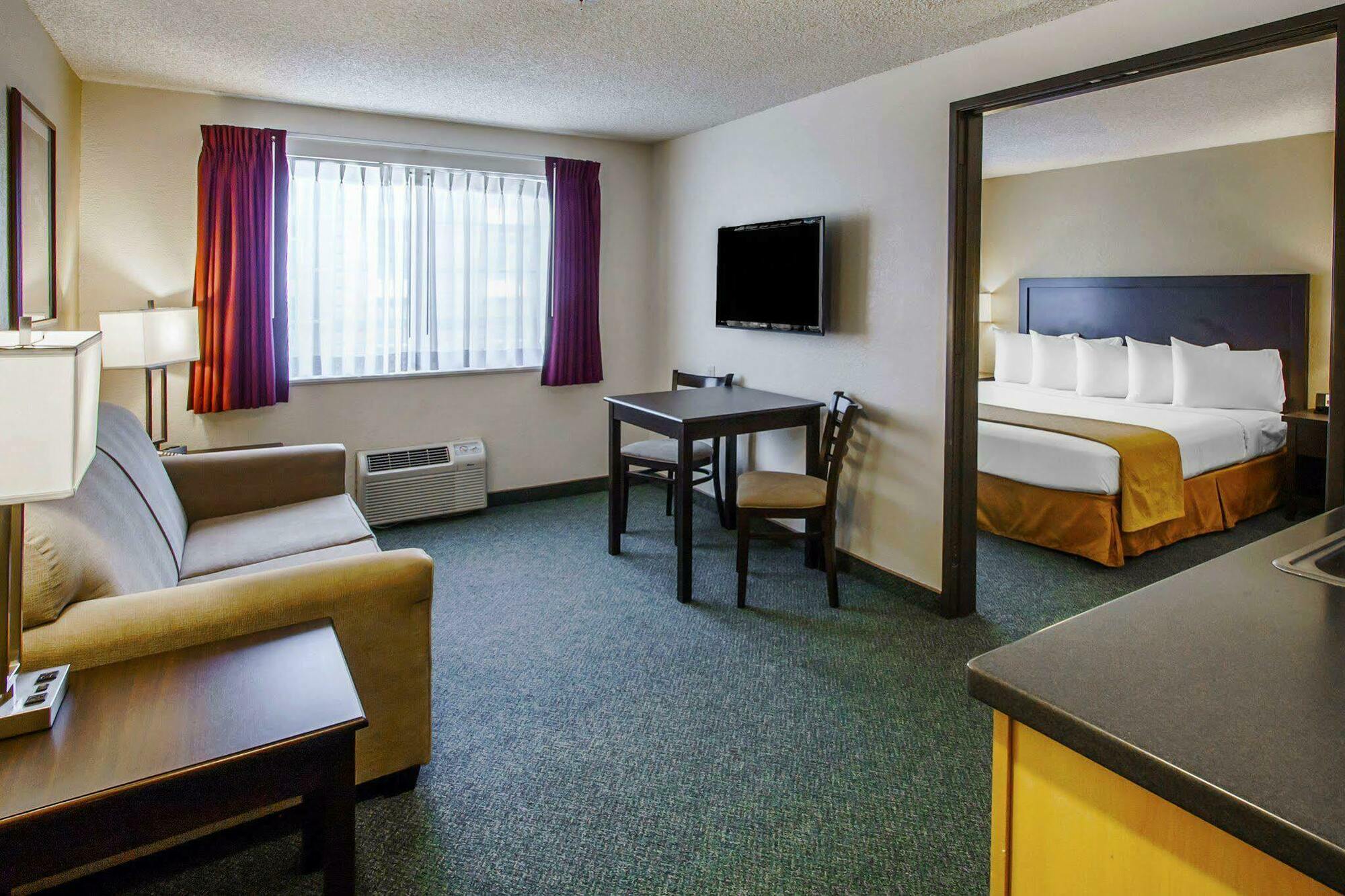 Quality Inn & Suites Спрингфийлд Екстериор снимка