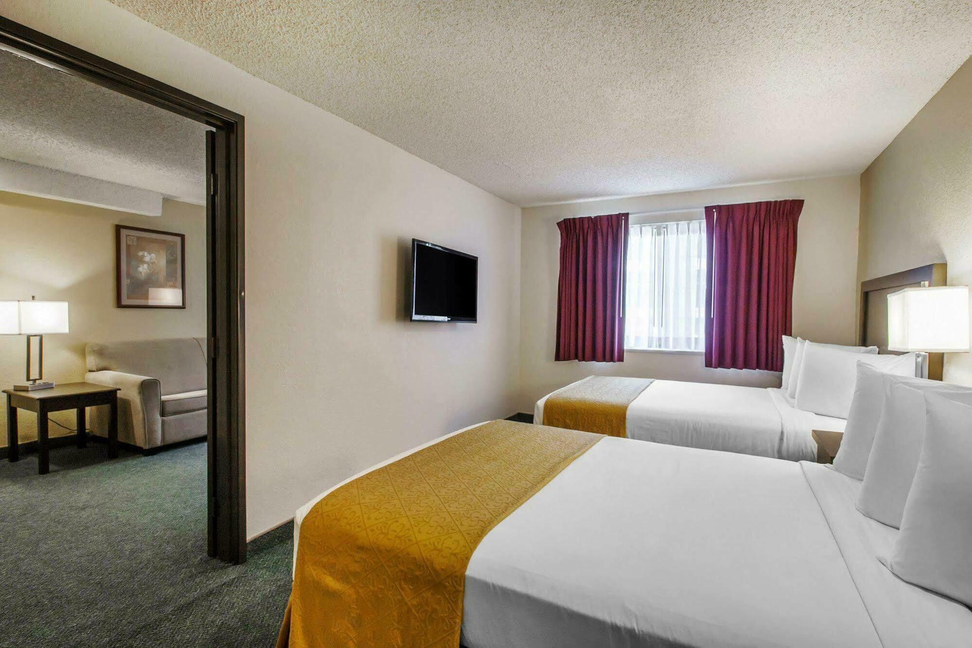 Quality Inn & Suites Спрингфийлд Екстериор снимка