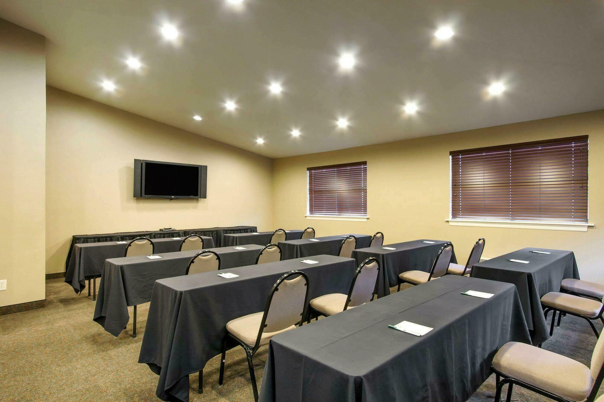 Quality Inn & Suites Спрингфийлд Екстериор снимка
